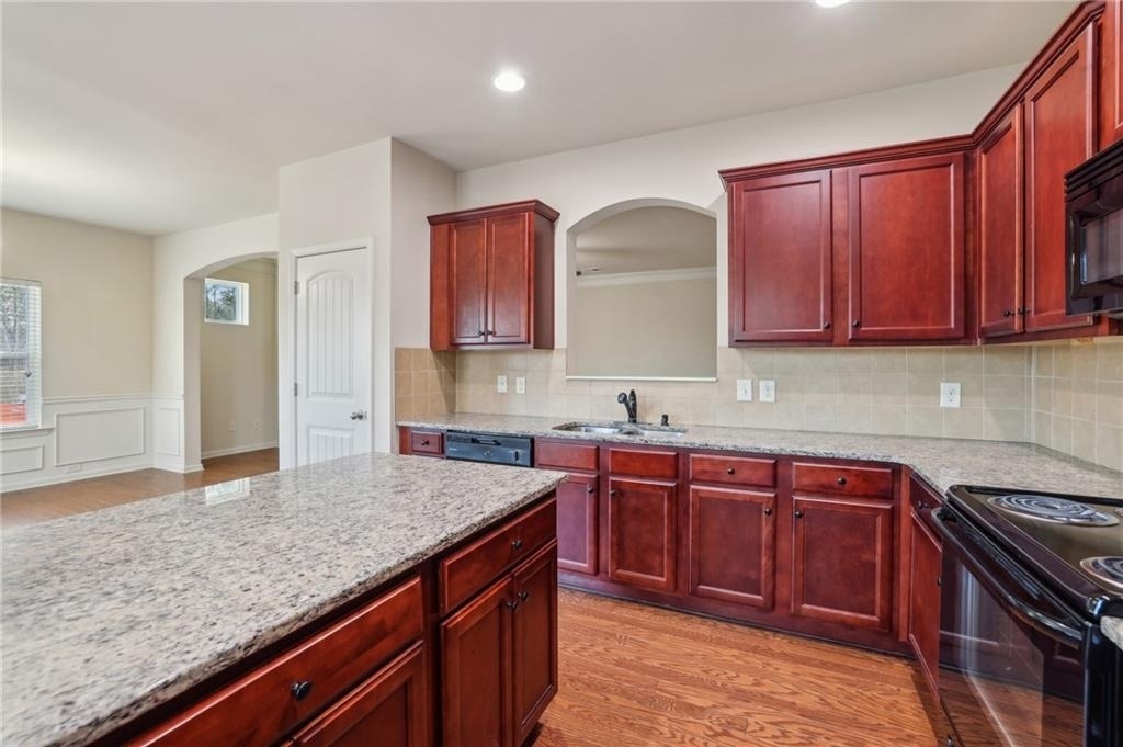 3145 Englewood Drive - Photo 9