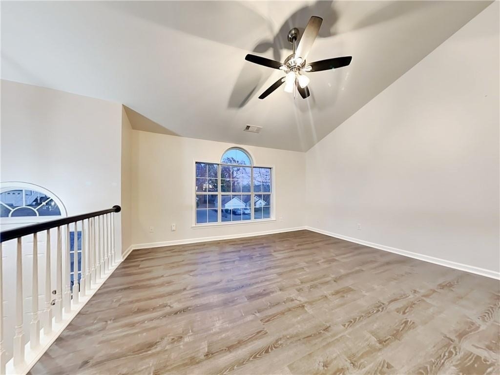 982 Forest Glen - Photo 3