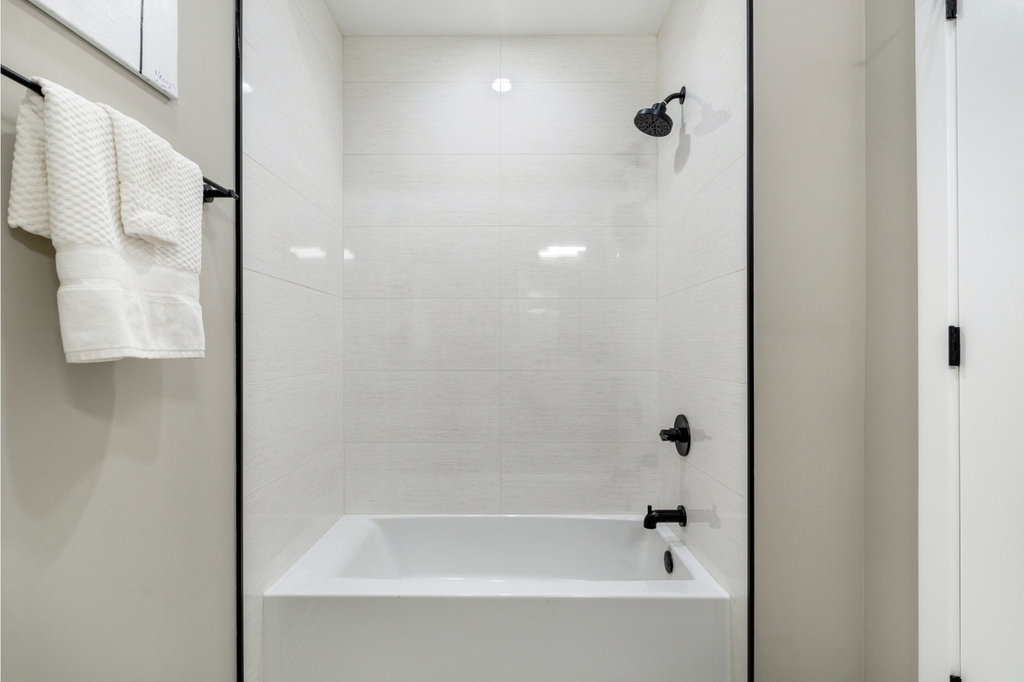 3217 N Clark Street - Photo 14