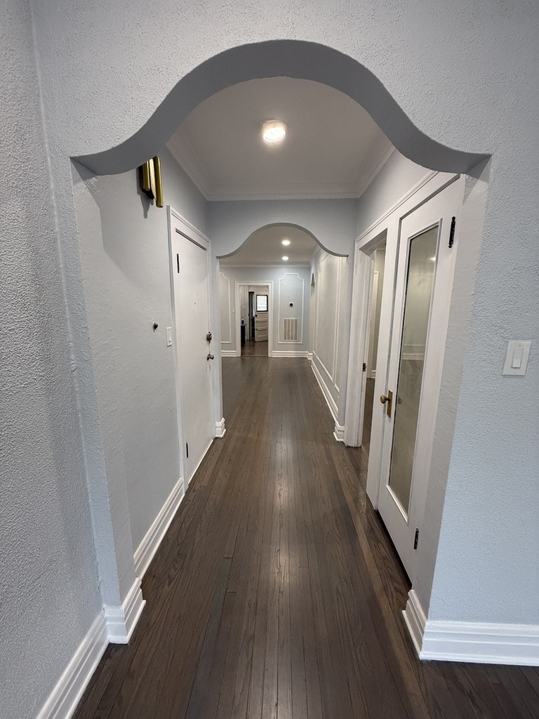2827 W Lunt Avenue - Photo 6