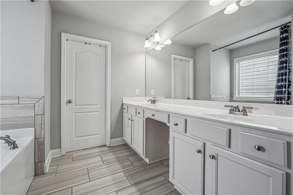 659 Lynnfield Drive - Photo 13