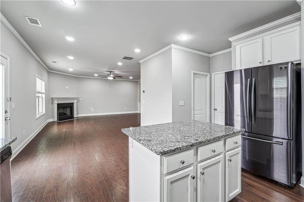 659 Lynnfield Drive - Photo 10