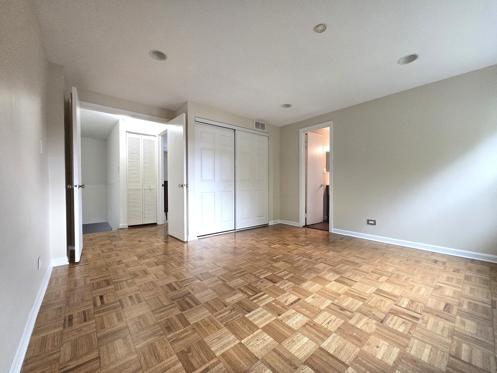 1912 Governors Lane - Photo 10