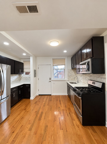 3508 N Lawndale Avenue - Photo 1