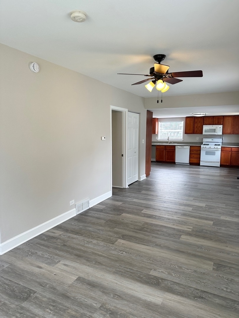 7425 Cedar Drive - Photo 3
