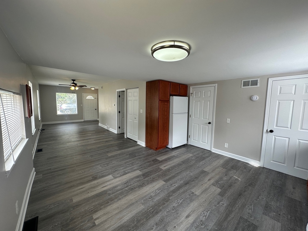 7425 Cedar Drive - Photo 8