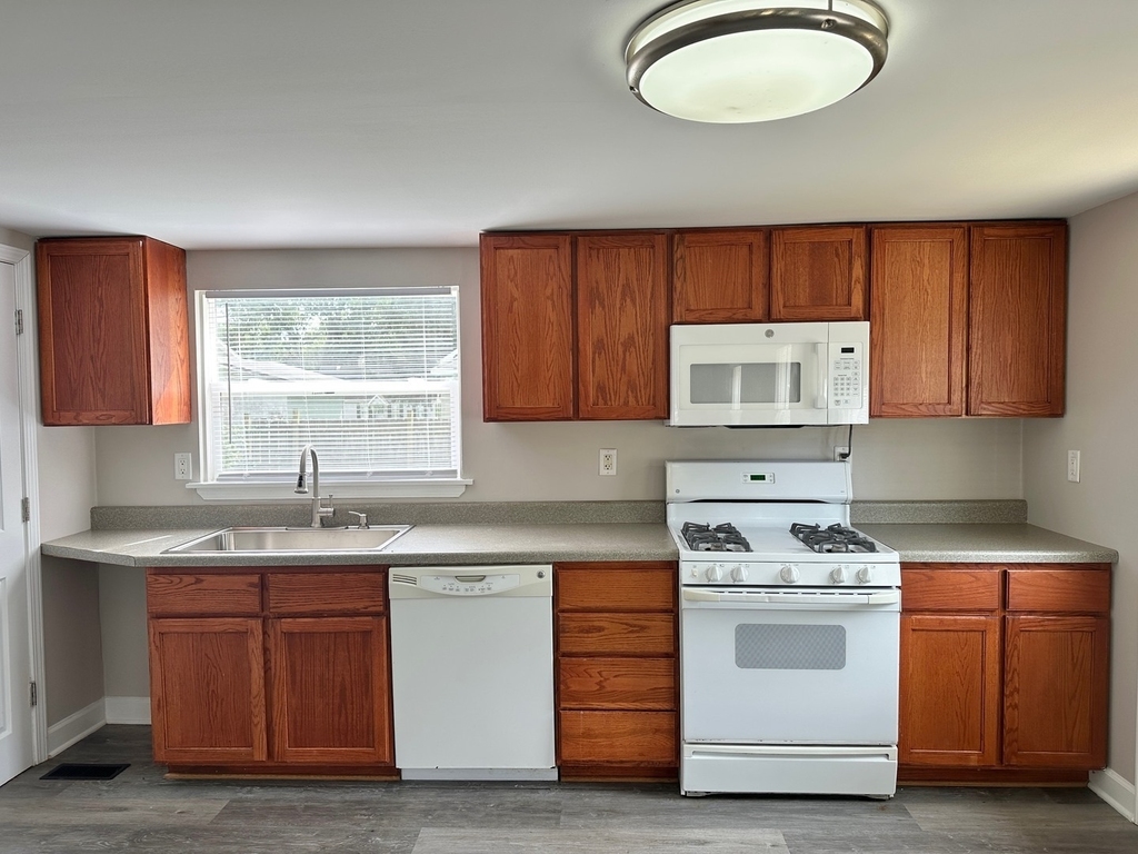 7425 Cedar Drive - Photo 6