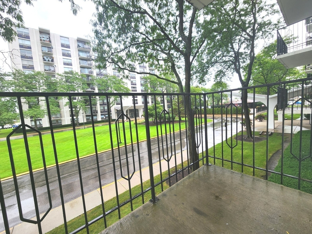 9009 Golf Road - Photo 13