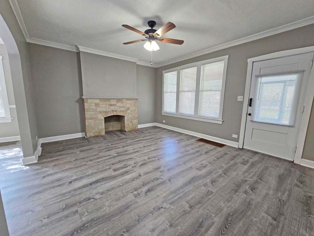 249 E Park Boulevard - Photo 6