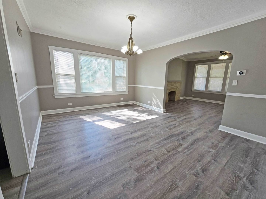 249 E Park Boulevard - Photo 9