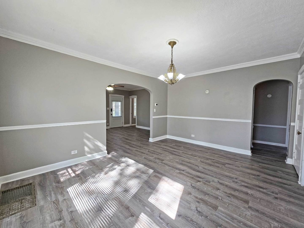 249 E Park Boulevard - Photo 7