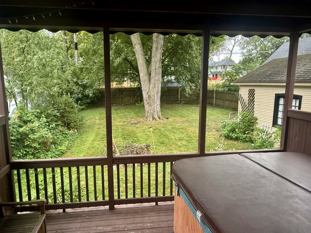 921 Chicago Avenue - Photo 2