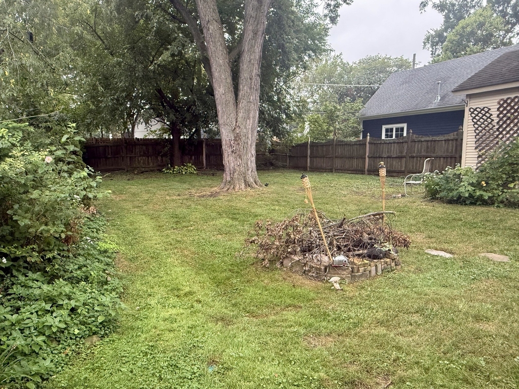 921 Chicago Avenue - Photo 1