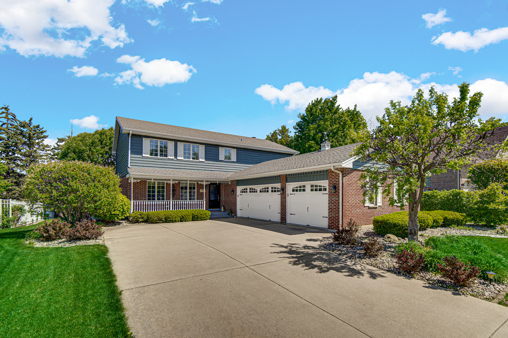 10700 Churchill Drive - Photo 0
