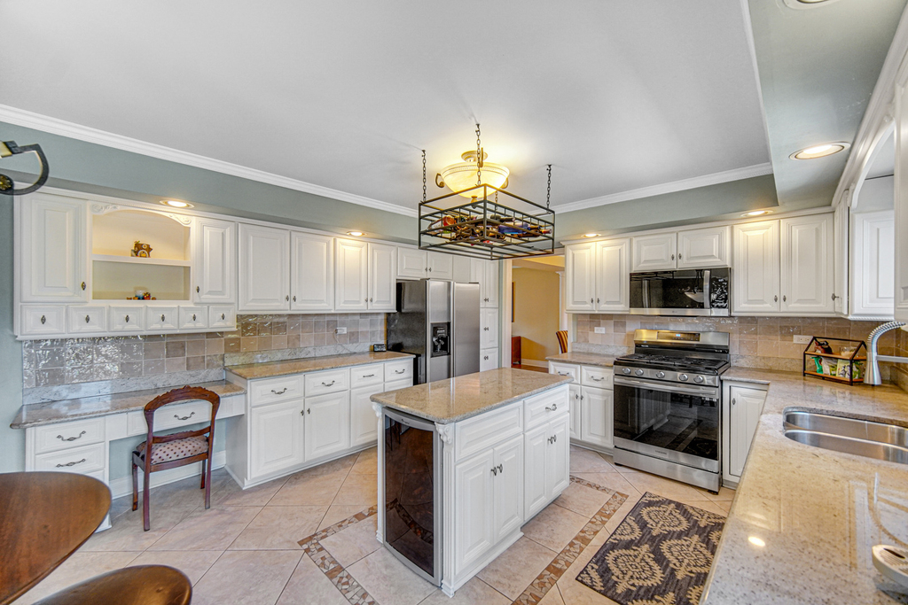 10700 Churchill Drive - Photo 6