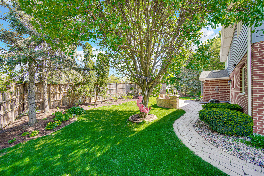 10700 Churchill Drive - Photo 36