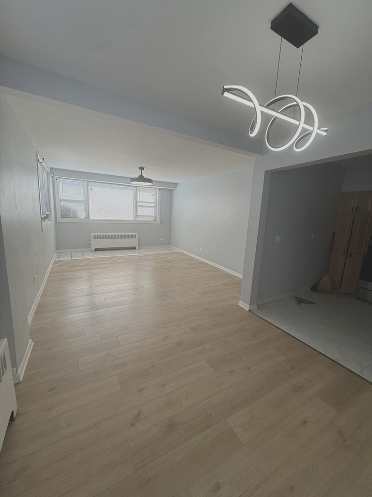 6700 S Paxton Avenue - Photo 6