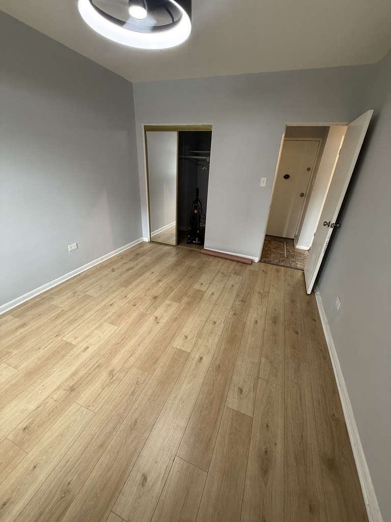 6700 S Paxton Avenue - Photo 5