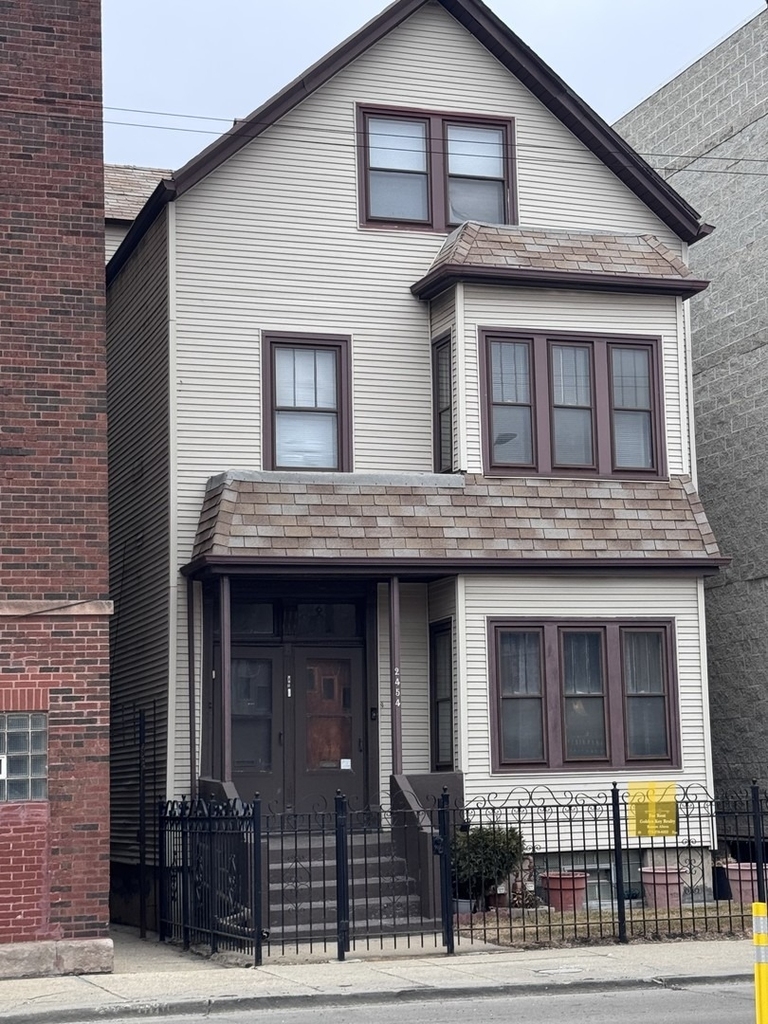 2454 W Diversey Avenue - Photo 0
