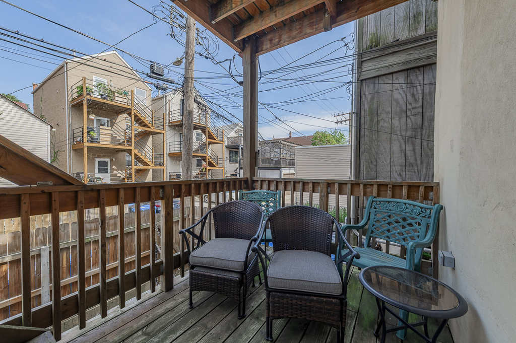 1640 W Blackhawk Street - Photo 10