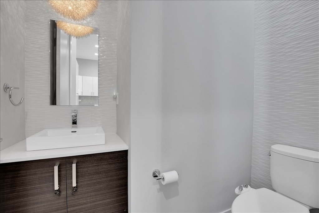 1821 W Armitage Avenue - Photo 12