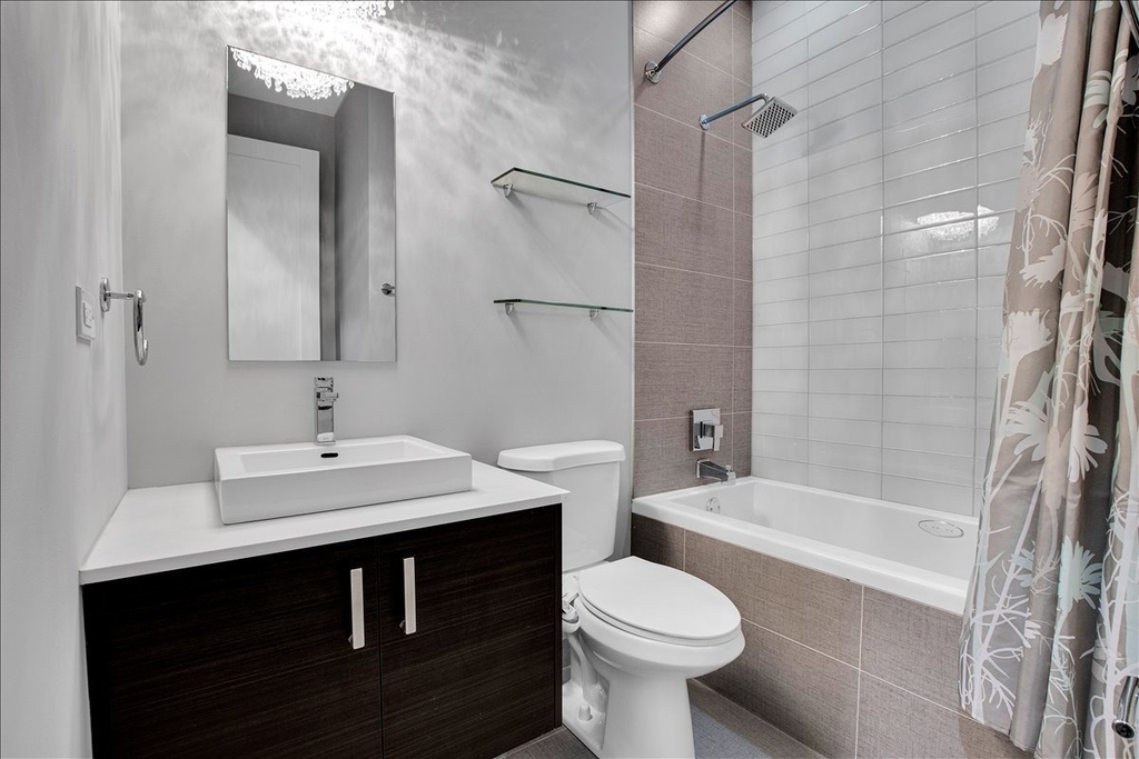 1821 W Armitage Avenue - Photo 23