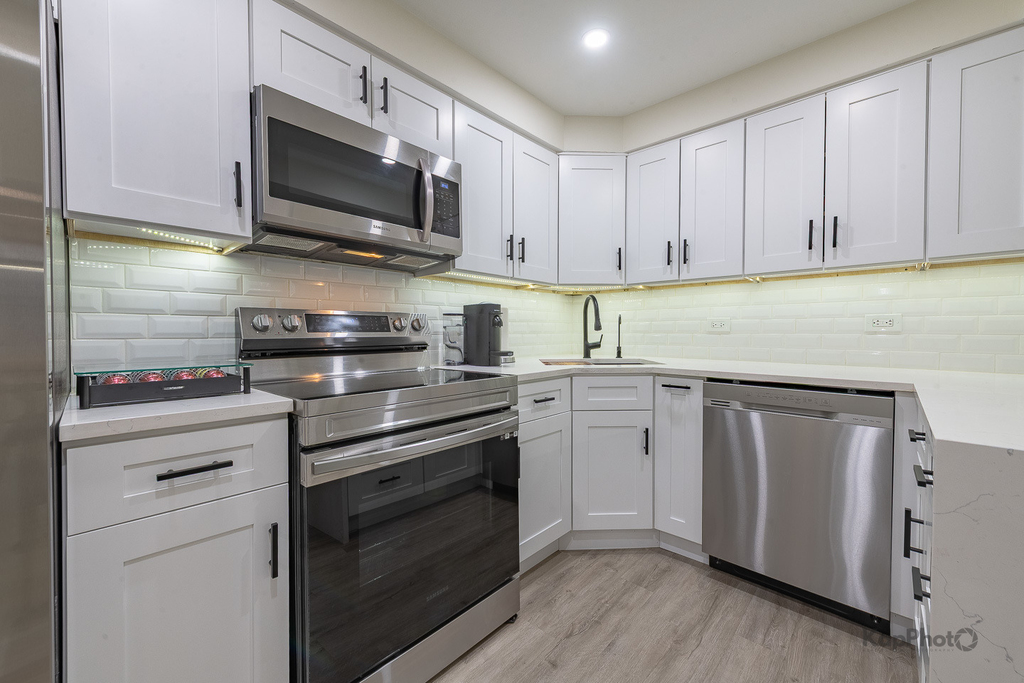 6612 W 64th Place - Photo 10