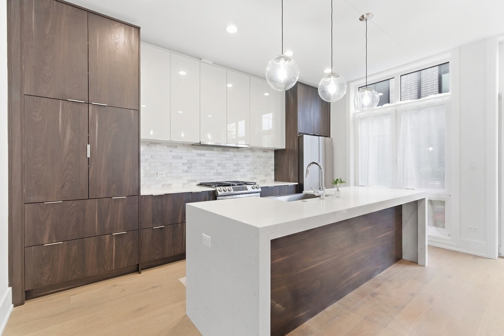 6227 D S Ellis Avenue - Photo 4