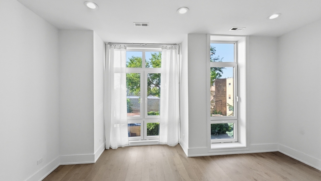6227 D S Ellis Avenue - Photo 9