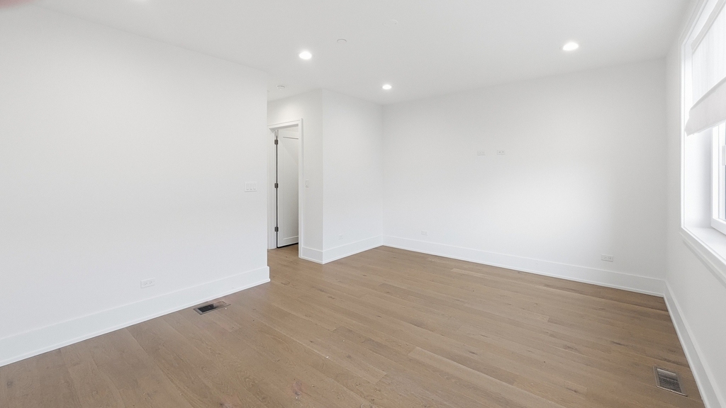 6227 D S Ellis Avenue - Photo 18