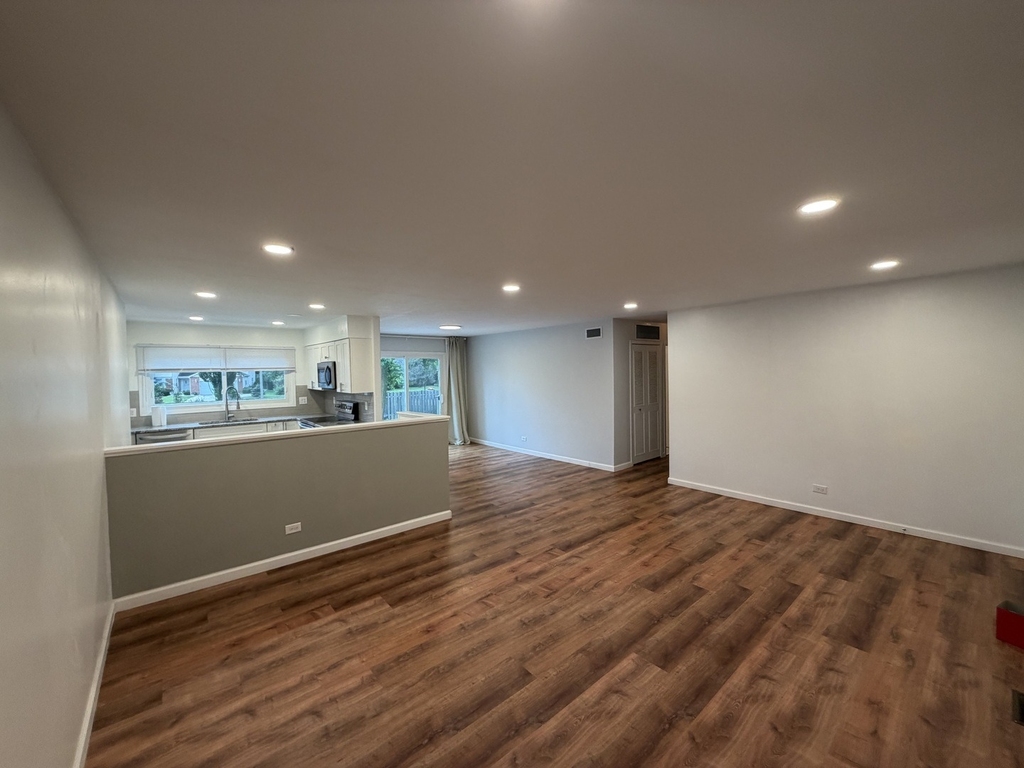 930 Dorncliff Lane - Photo 2