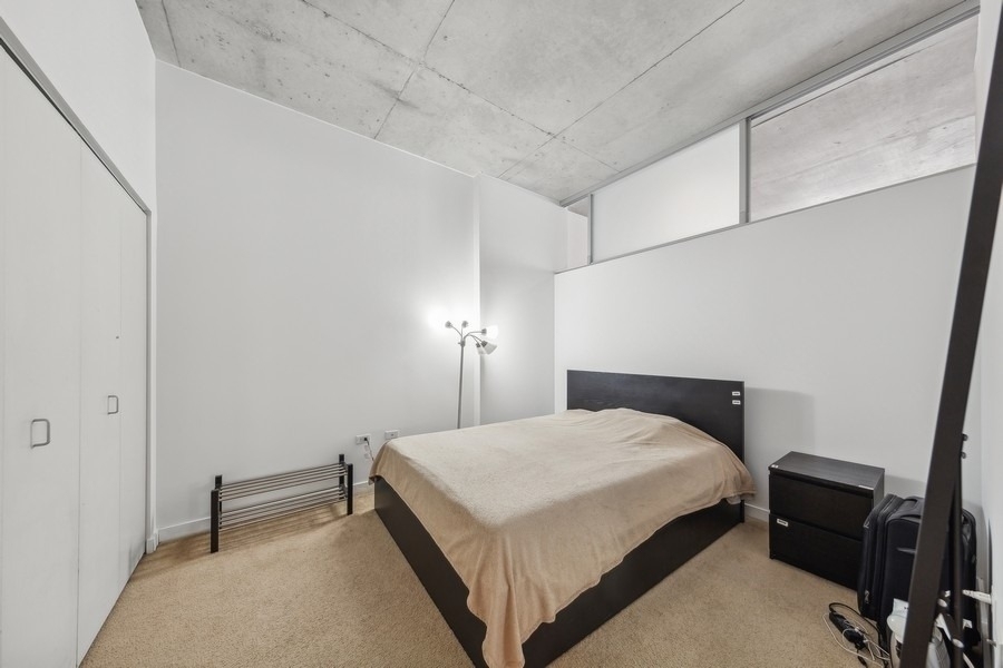 235 W Van Buren Street - Photo 6