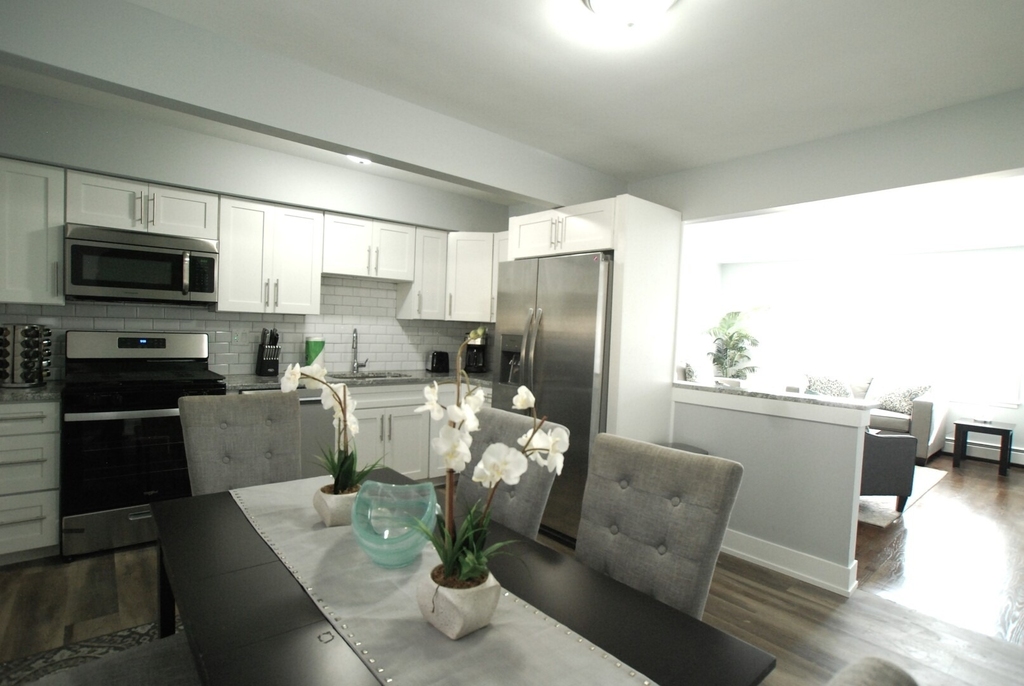 2246 S 17th Avenue - Photo 1