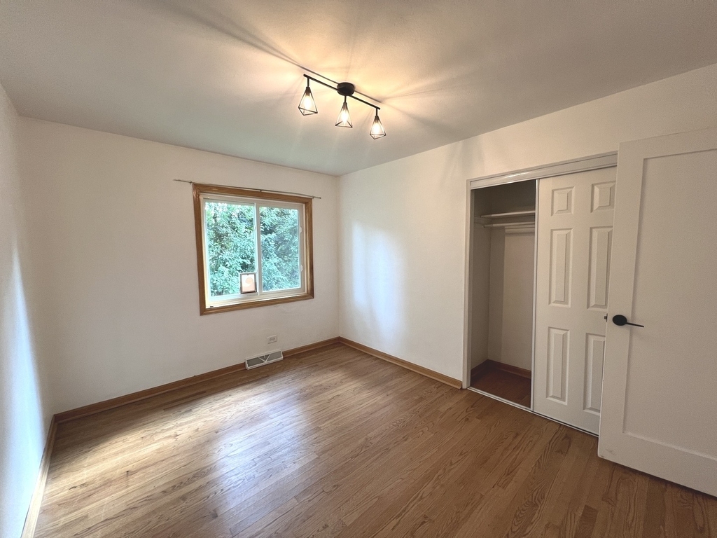 403 E Lake Avenue - Photo 19