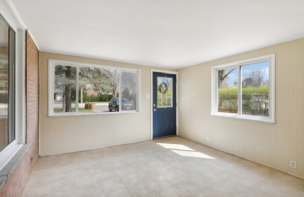 403 E Lake Avenue - Photo 11