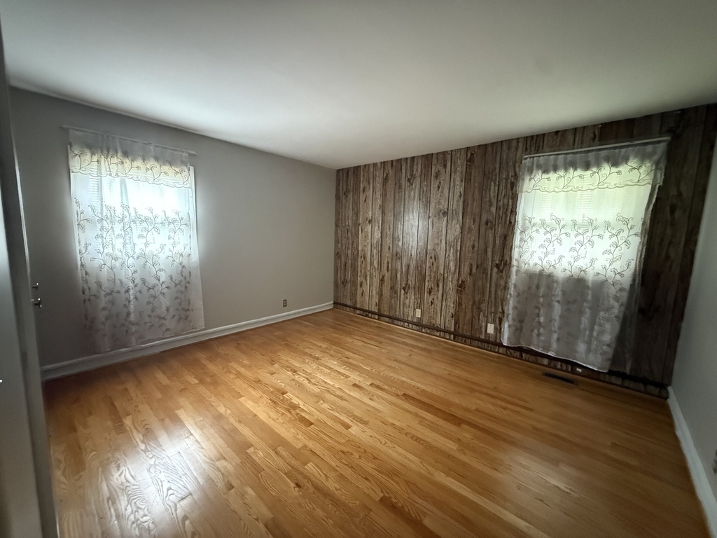 613 Newberry Drive - Photo 11