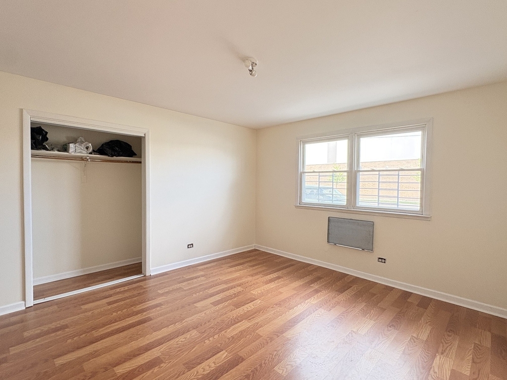 3201 W Berwyn Avenue - Photo 1