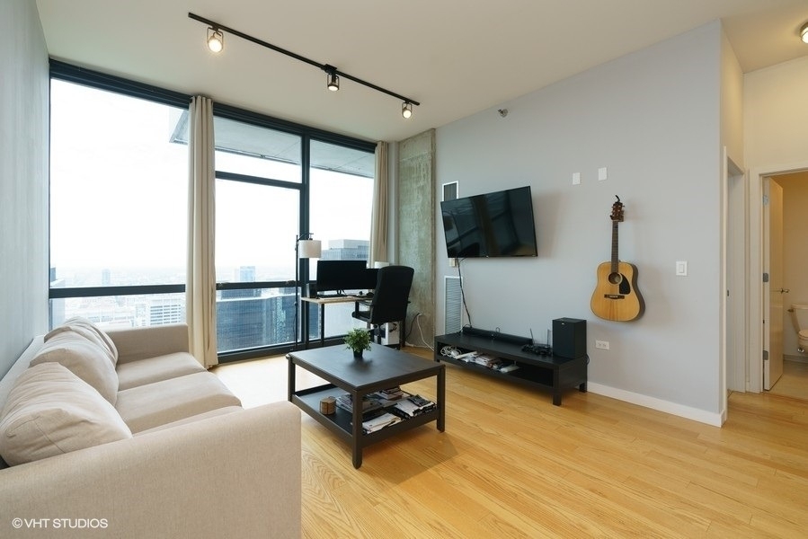 235 W Van Buren Avenue - Photo 11