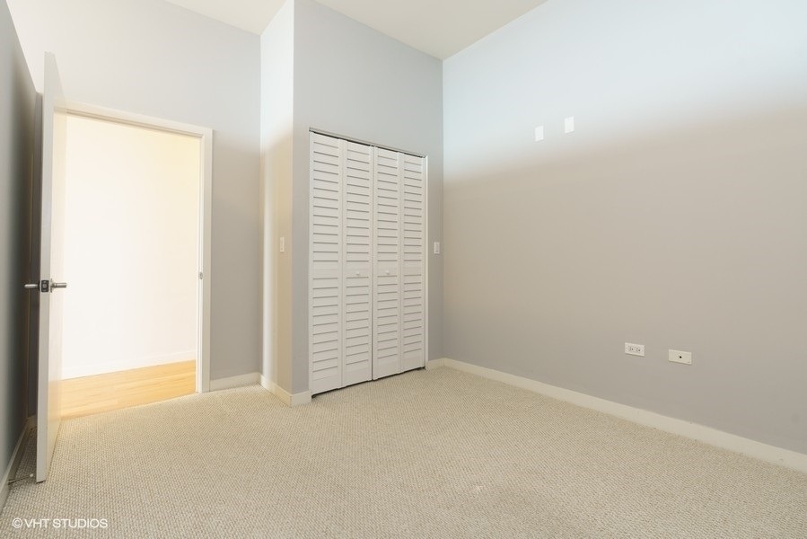 235 W Van Buren Avenue - Photo 15