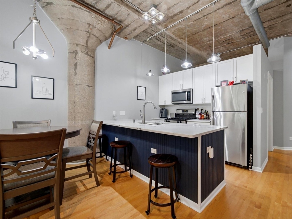 1000 W 15th Street - Photo 2