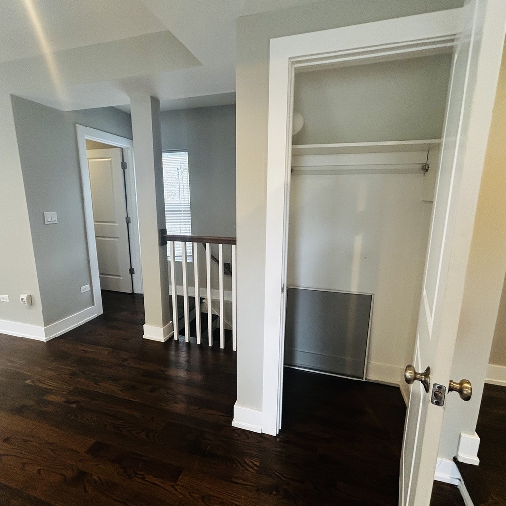1730 W Nelson Street - Photo 14