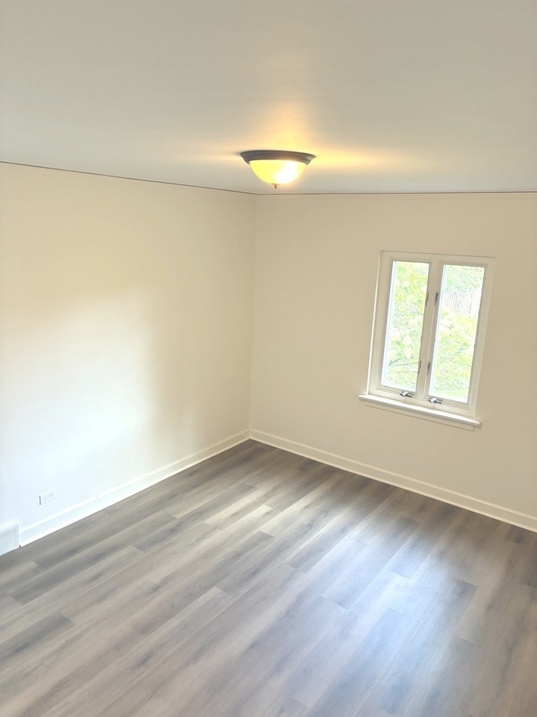 2317 Brown Avenue - Photo 4