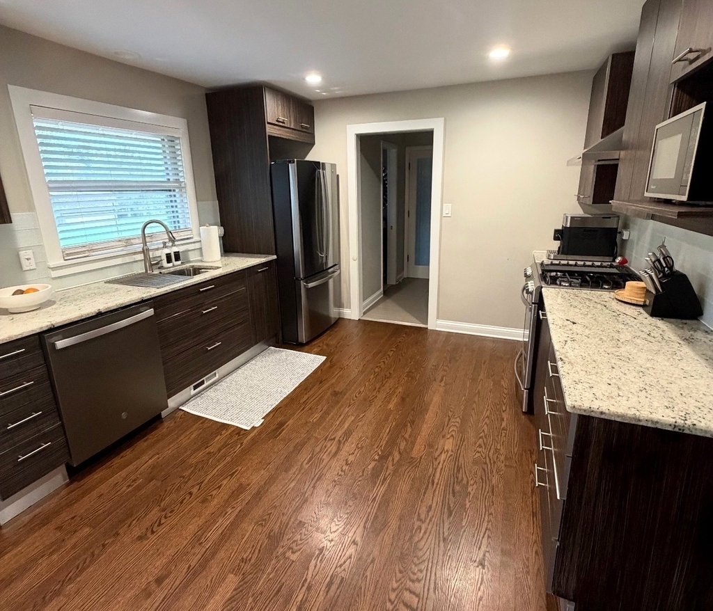 51 Parklane Drive - Photo 1