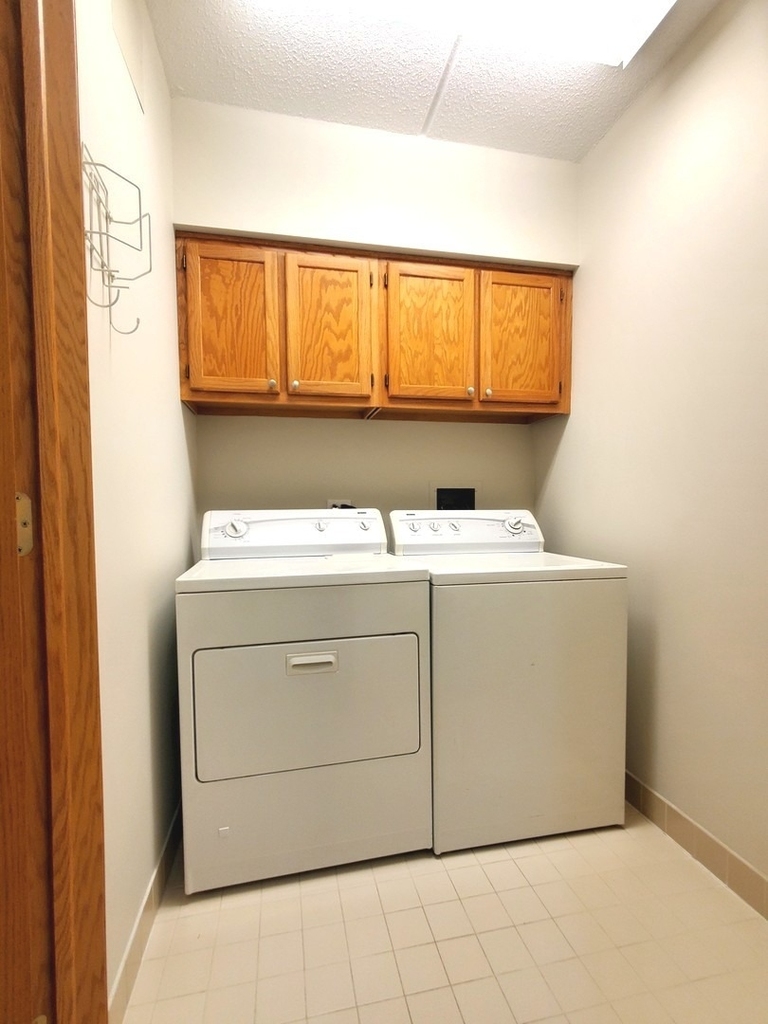 5000 Oakton Street - Photo 11