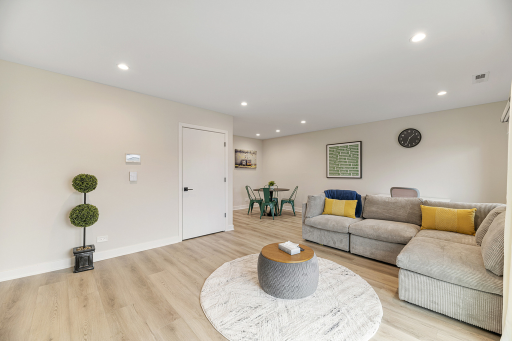 7109 N Western Avenue - Photo 1