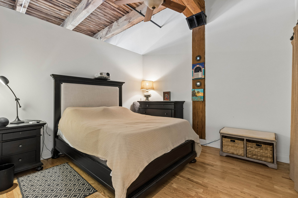770 W Gladys Avenue - Photo 5