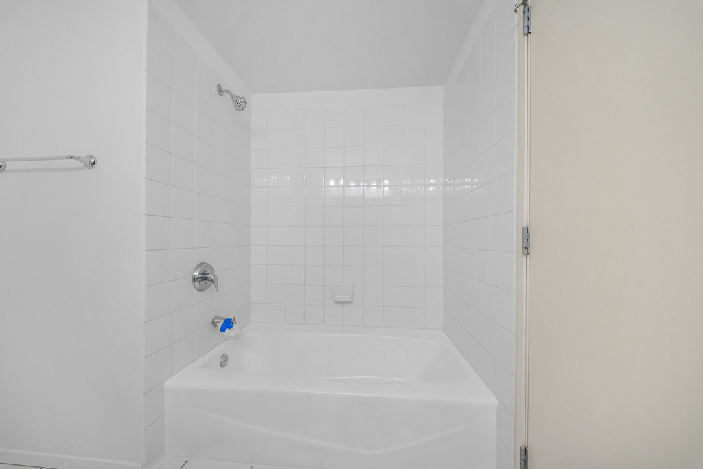 1720 Maple Avenue - Photo 8