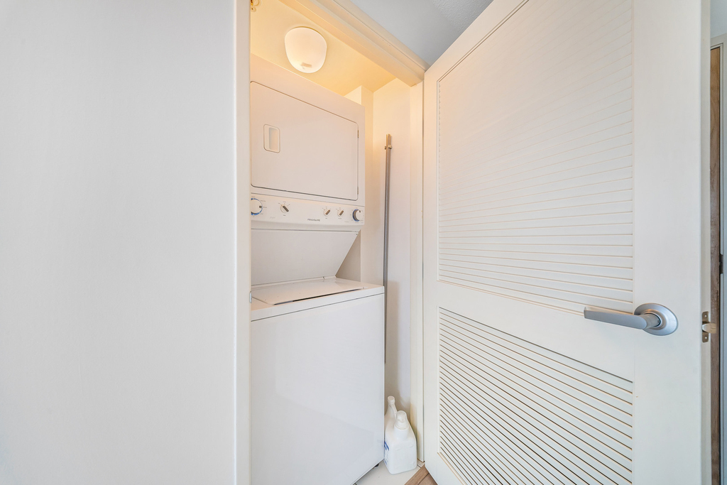 1720 Maple Avenue - Photo 9