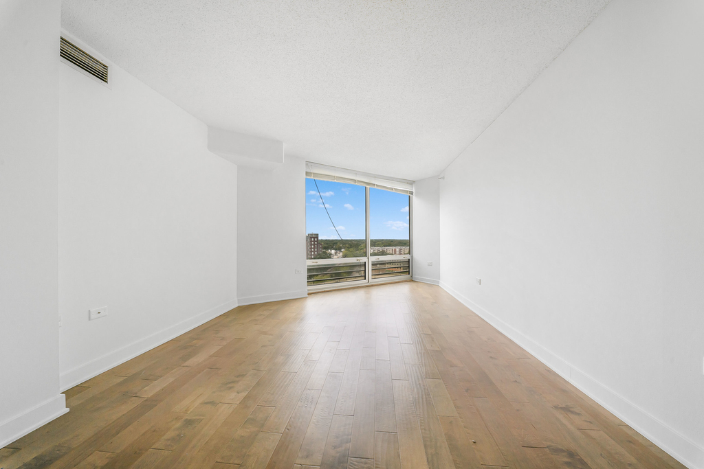 1720 Maple Avenue - Photo 11