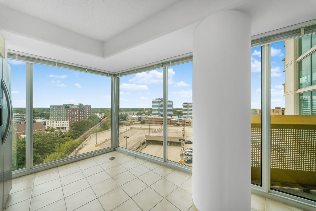 1720 Maple Avenue - Photo 6